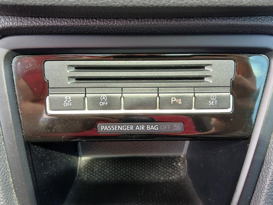 Volkswagen Sharan 2.0 TDi 