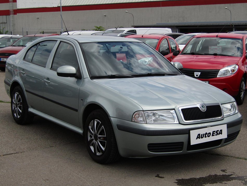 Škoda Octavia 1.6i Tour