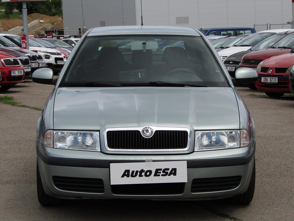 Škoda Octavia 1.6i Tour