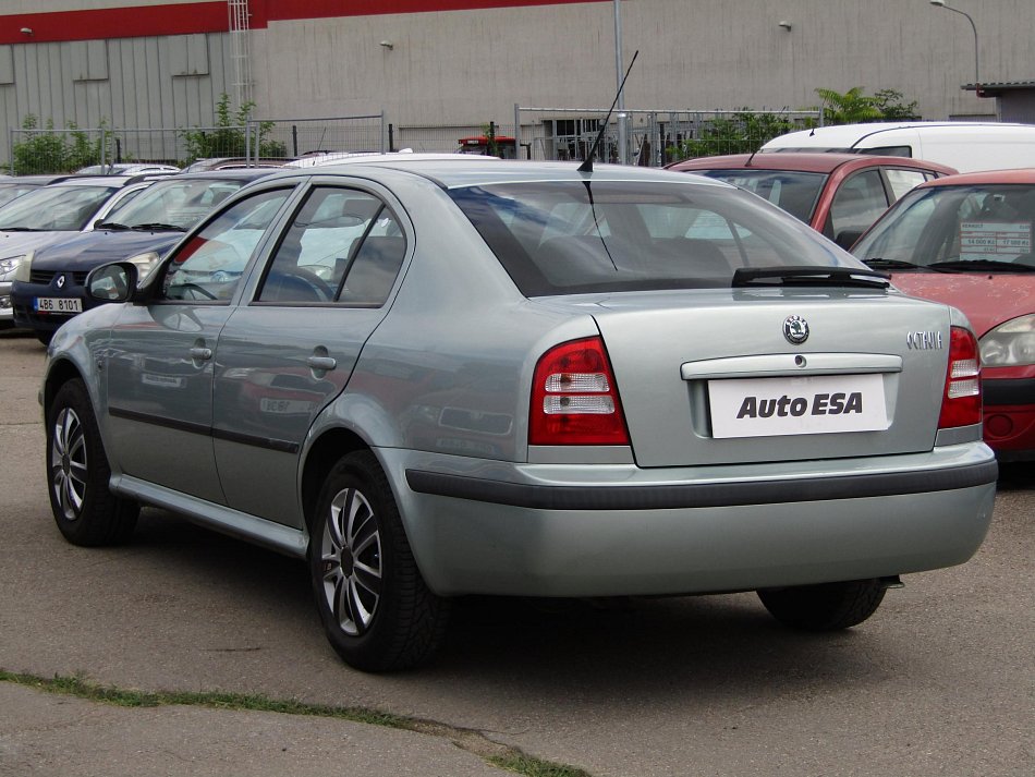 Škoda Octavia 1.6i Tour