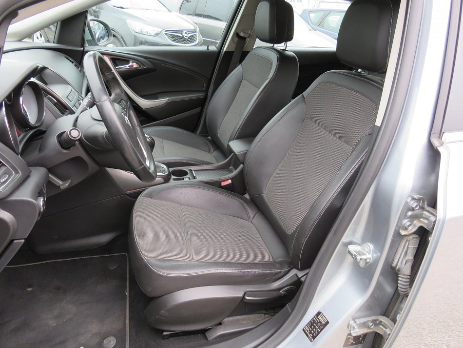 Opel Astra 1.4T 