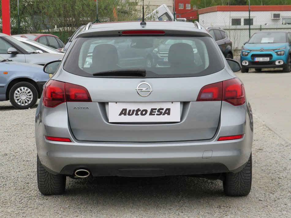Opel Astra 1.4T 