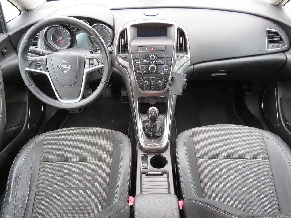 Opel Astra 1.4T 