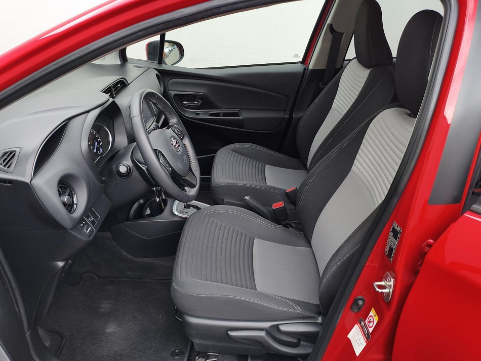 Toyota Yaris 1.5 i 