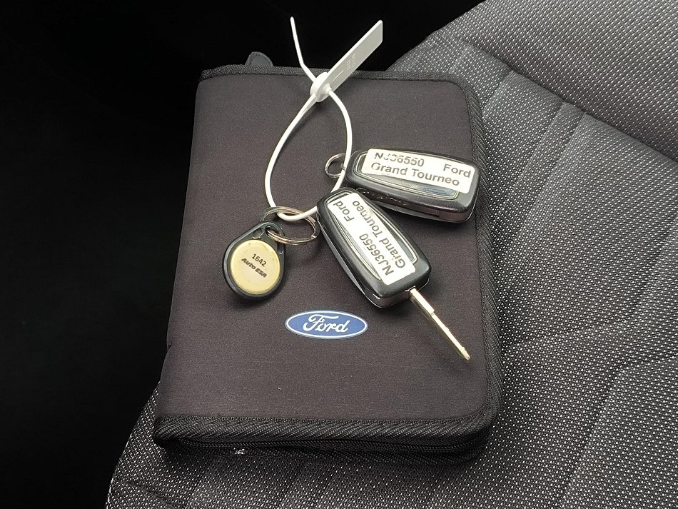 Ford Tourneo Connect 1.5TDCi Titanium MAXi XL