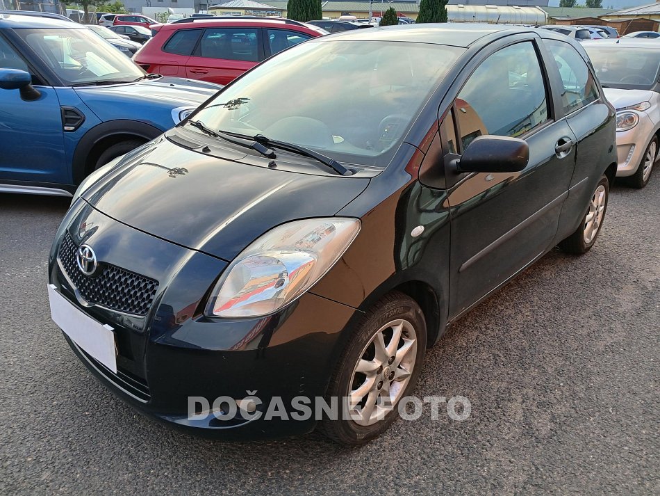 Toyota Yaris 1.3i 