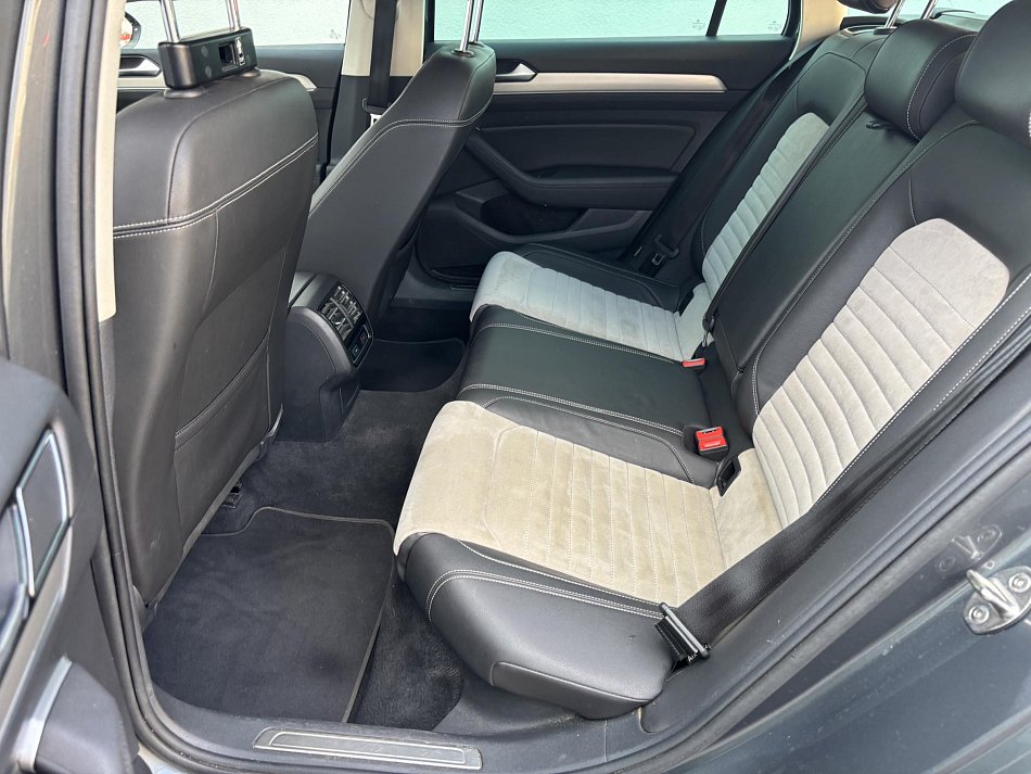 Volkswagen Passat 2.0 TDi 
