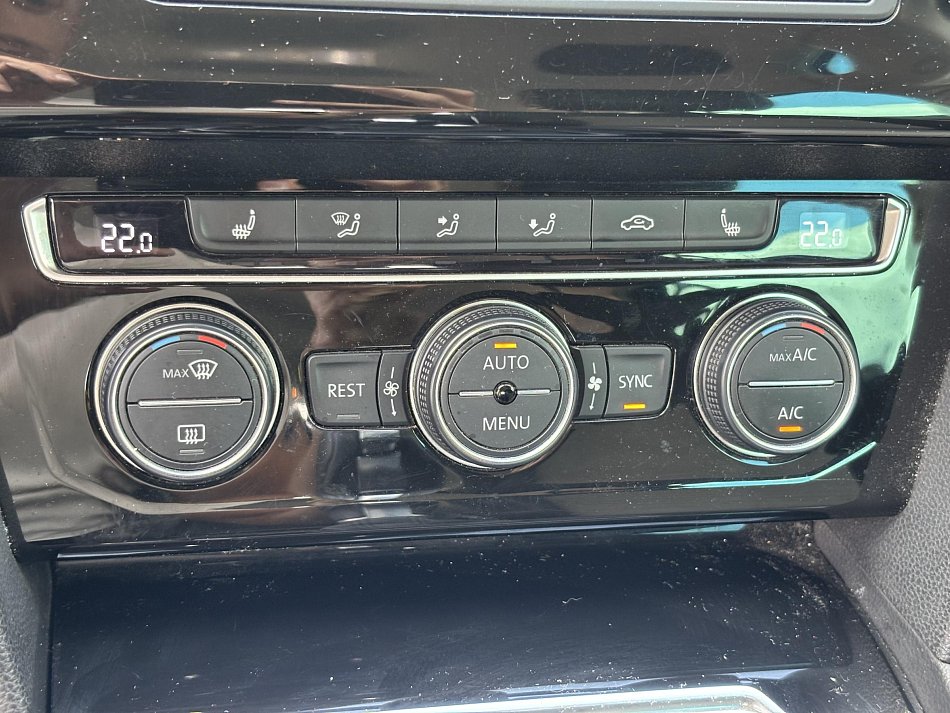 Volkswagen Passat 2.0 TDi 