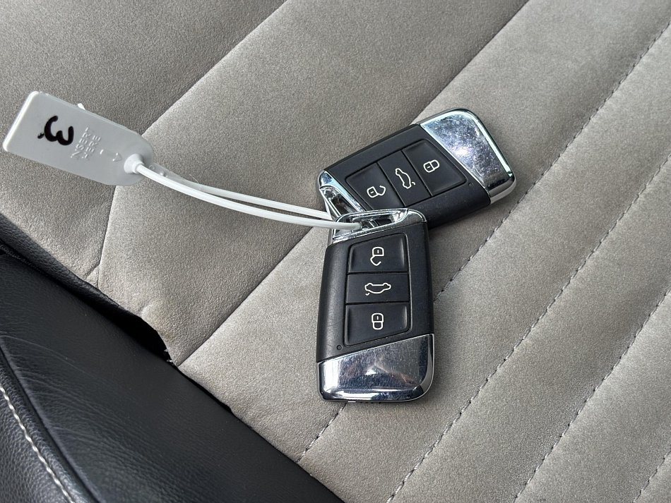 Volkswagen Passat 2.0 TDi 