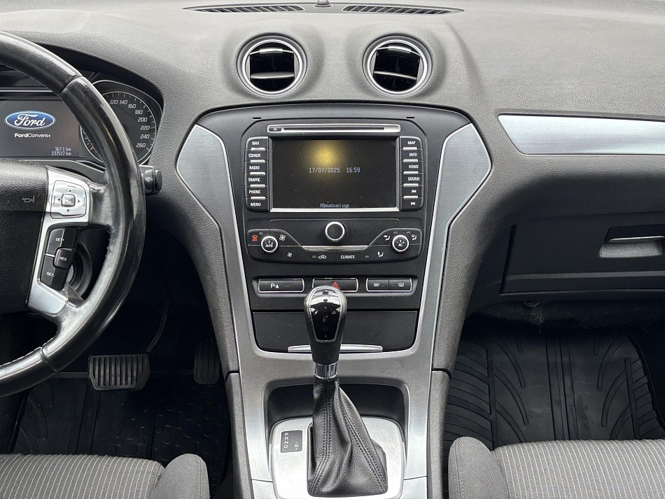 Ford Mondeo 2.2CDTi 