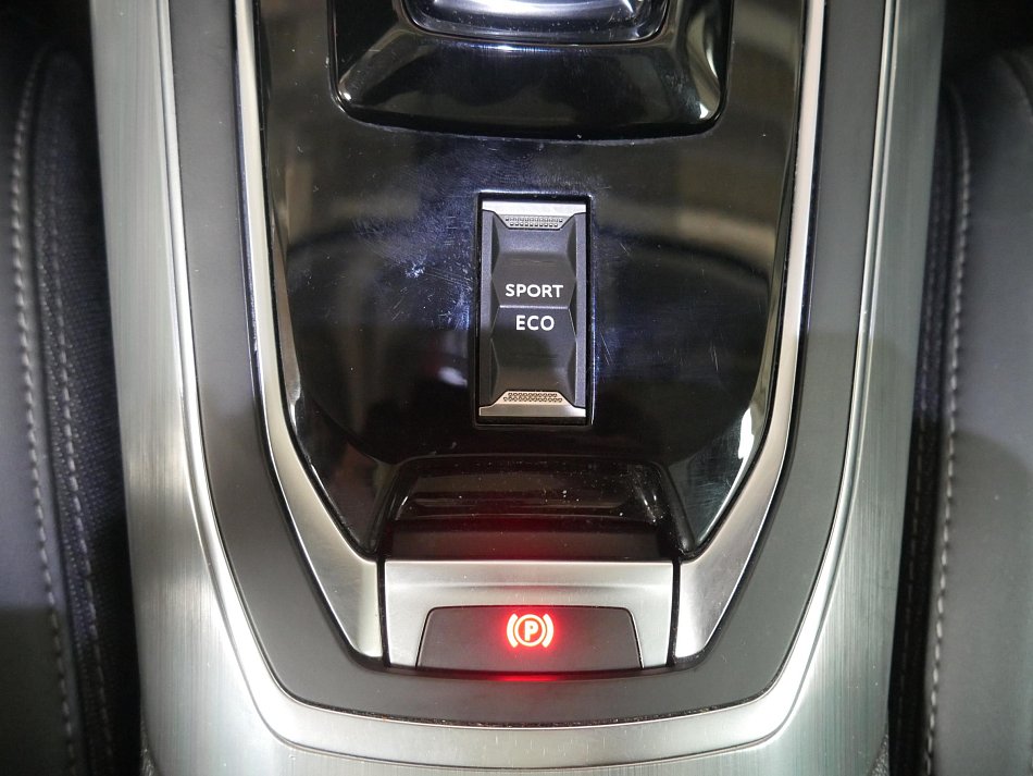 Peugeot 308 1.5 HDi 
