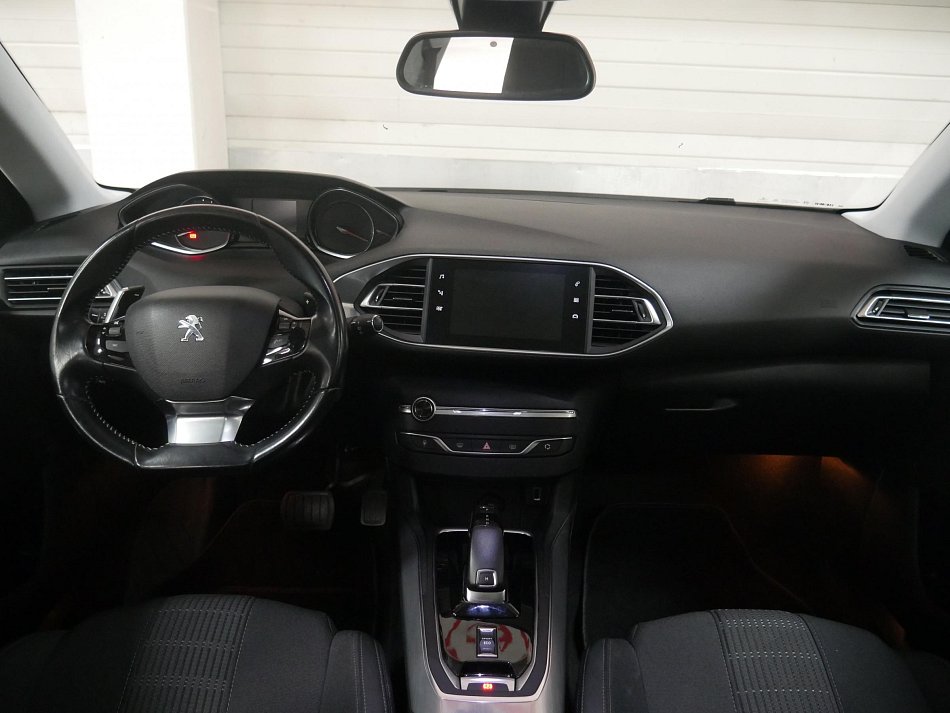 Peugeot 308 1.5 HDi 