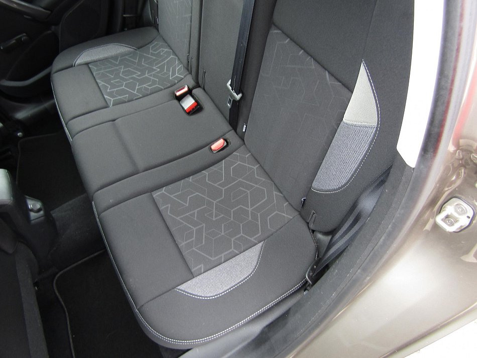 Peugeot 2008 1.2 PT 
