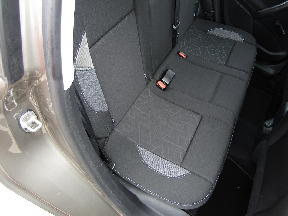 Peugeot 2008 1.2 PT 