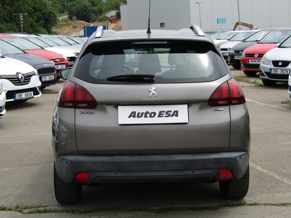Peugeot 2008 1.2 PT 