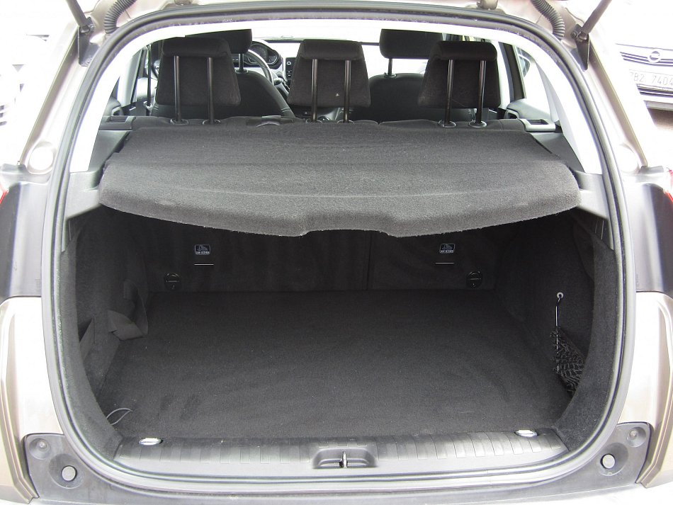 Peugeot 2008 1.2 PT 