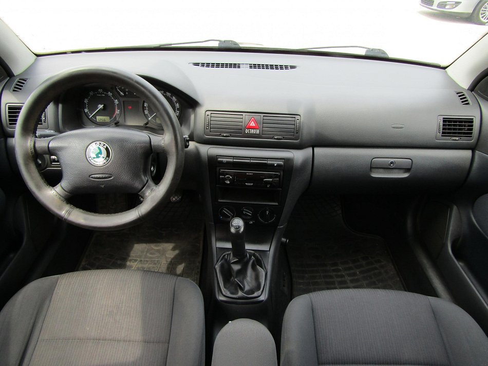 Škoda Octavia 1.6i 