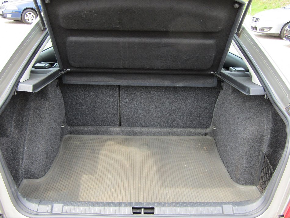Škoda Octavia 1.6i 