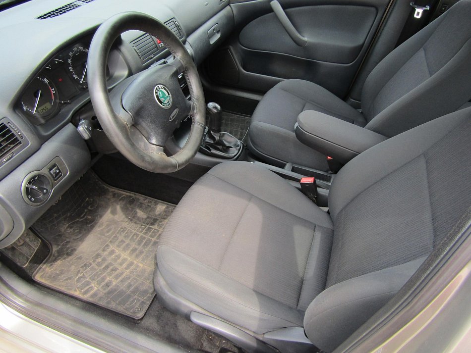 Škoda Octavia 1.6i 