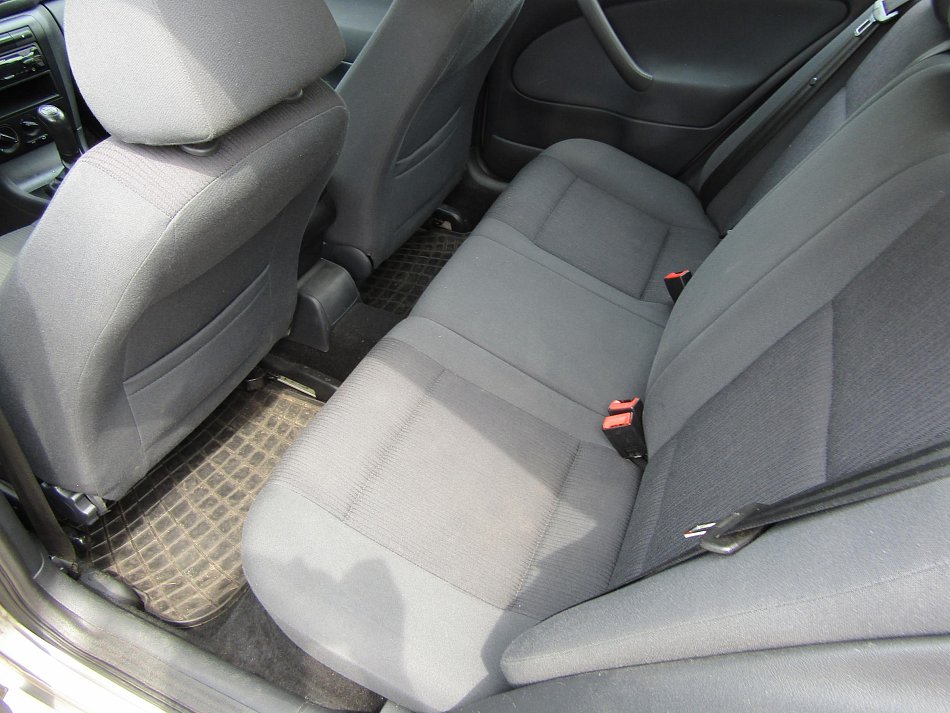 Škoda Octavia 1.6i 