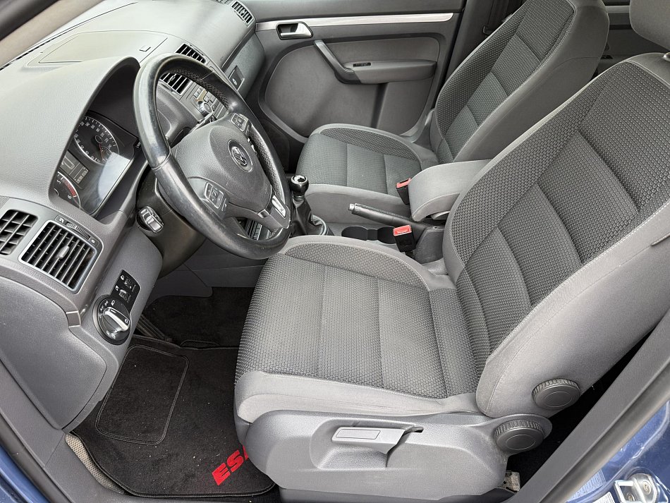 Volkswagen Touran 2.0TDi 
