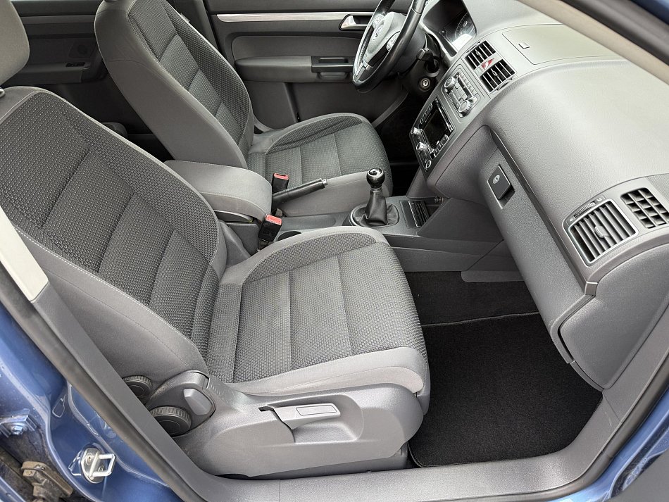 Volkswagen Touran 2.0TDi 