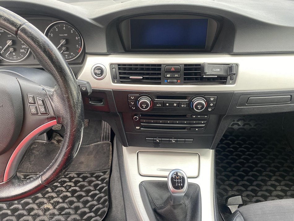 BMW Řada 3 3.0 i  300 Xi