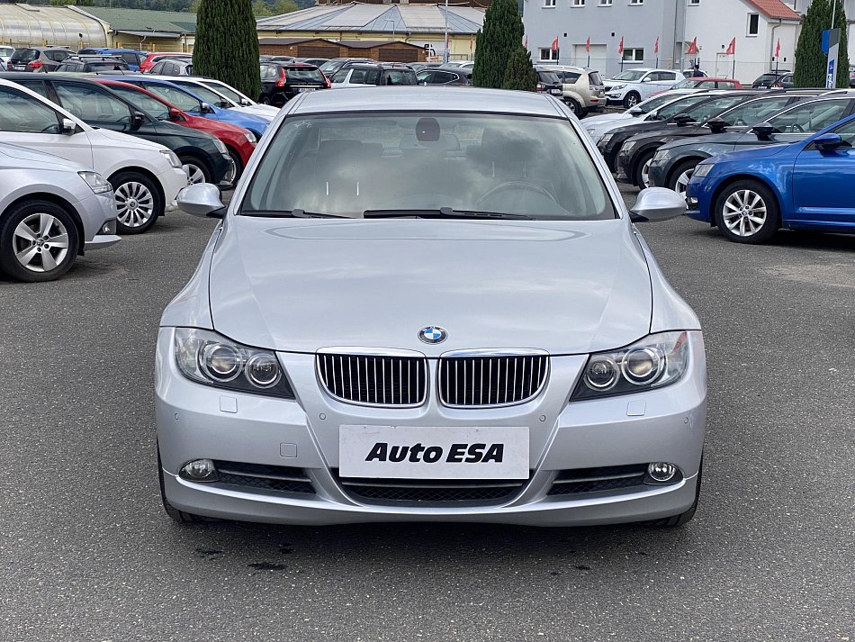BMW Řada 3 3.0 i  300 Xi