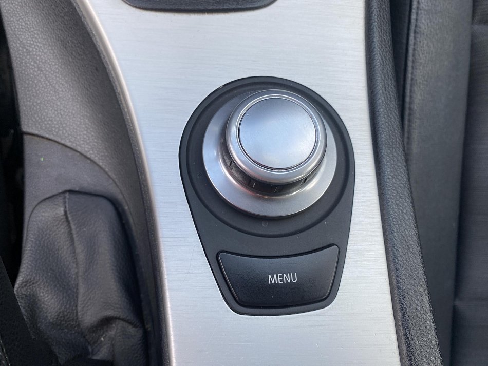 BMW Řada 3 3.0 i  300 Xi