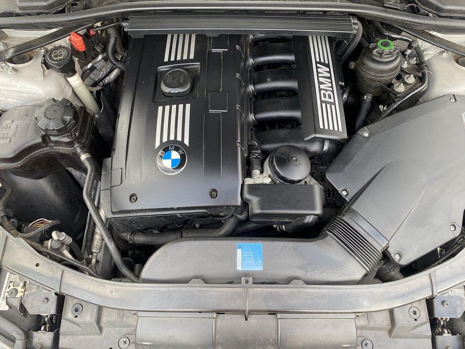 BMW Řada 3 3.0 i  300 Xi