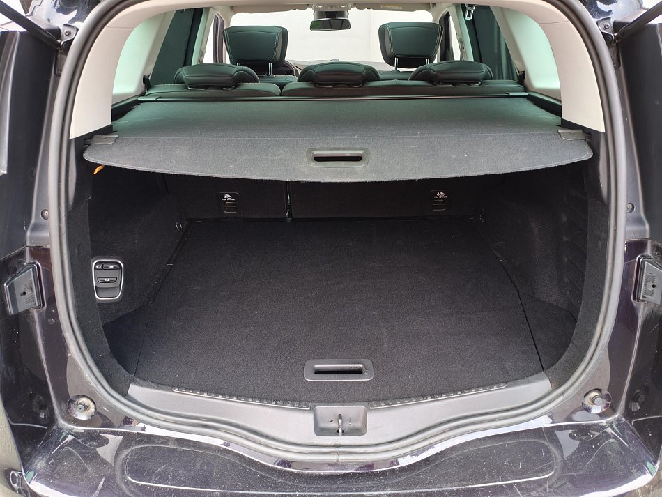 Renault Grand Scénic 1.8 dCi Initiale
