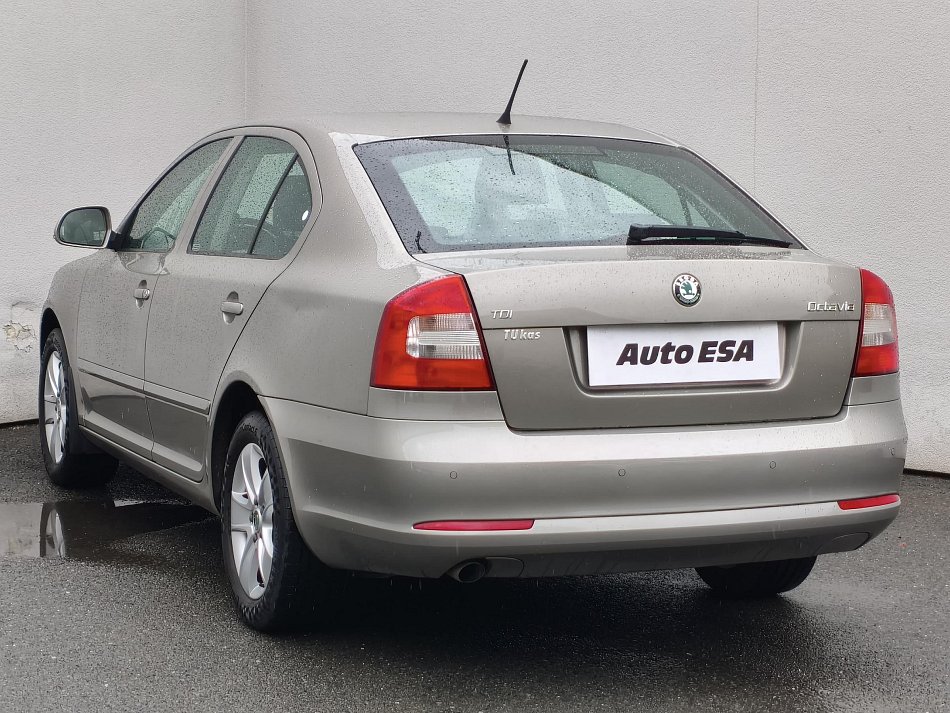 Škoda Octavia II 1.6 TDi Elegance