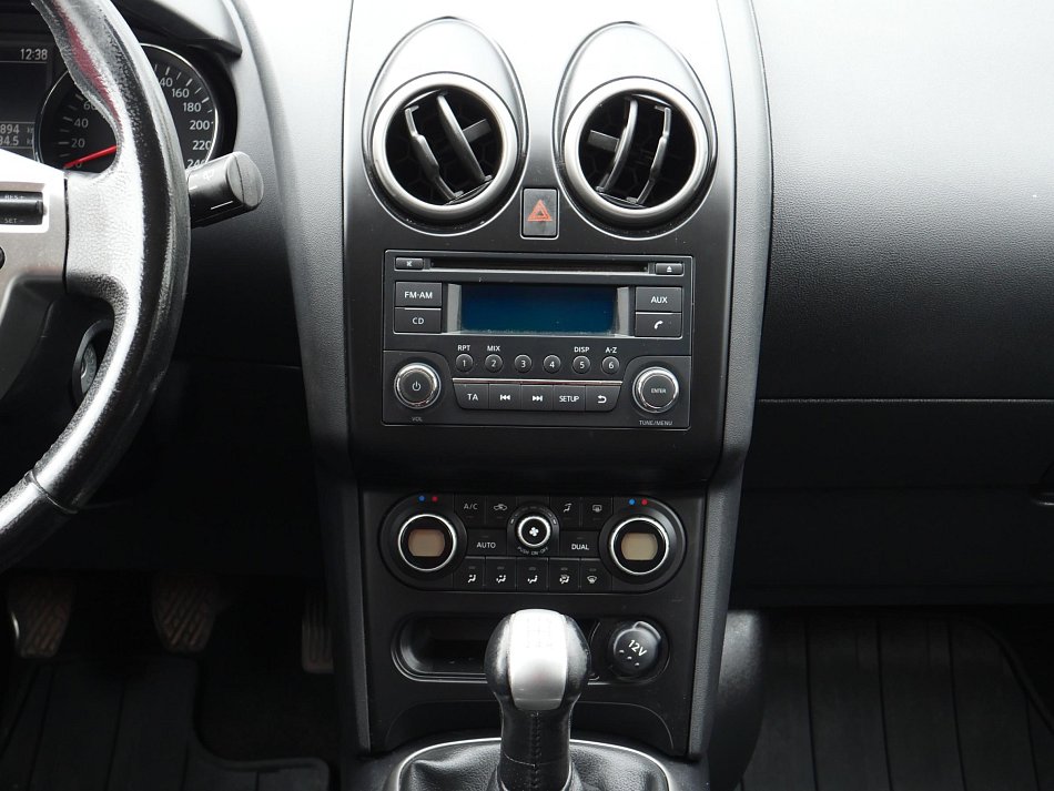 Nissan Qashqai 1.6 i 