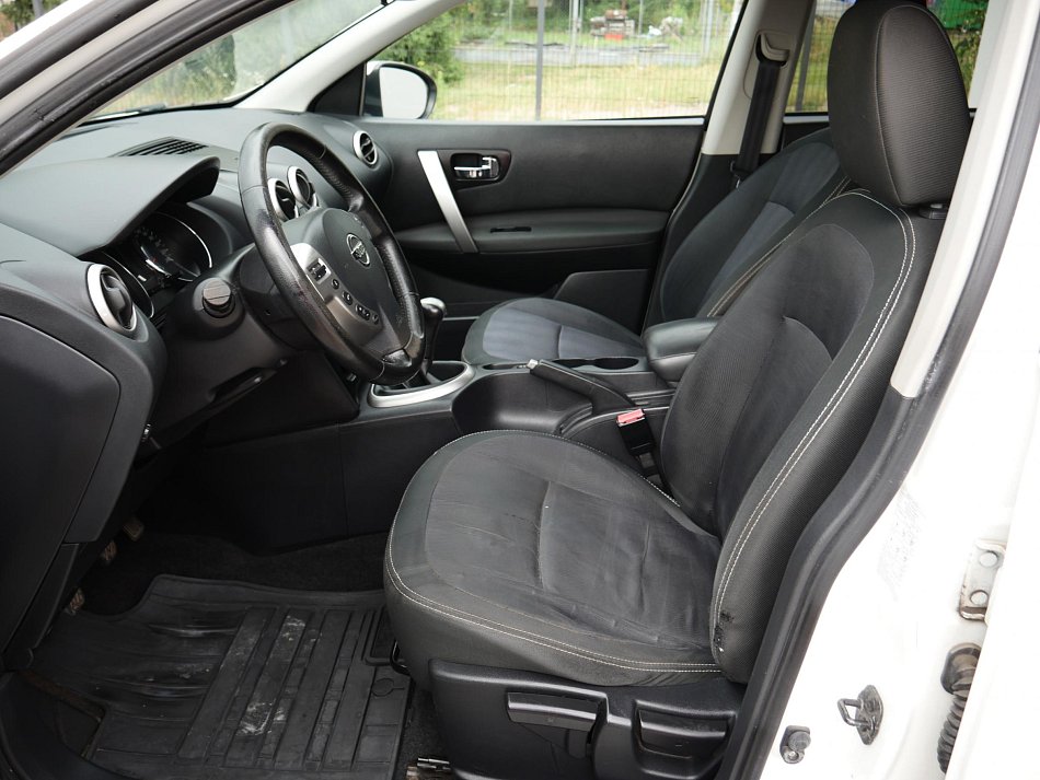 Nissan Qashqai 1.6 i 