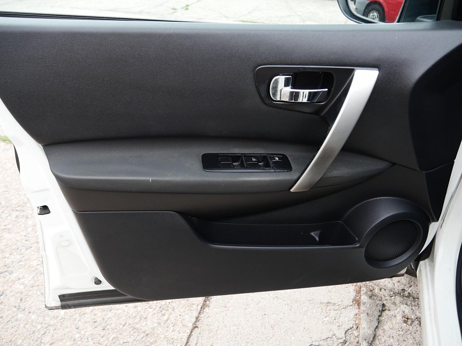 Nissan Qashqai 1.6 i 