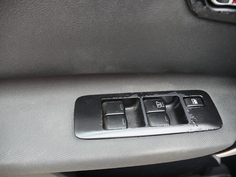 Nissan Qashqai 1.6 i 