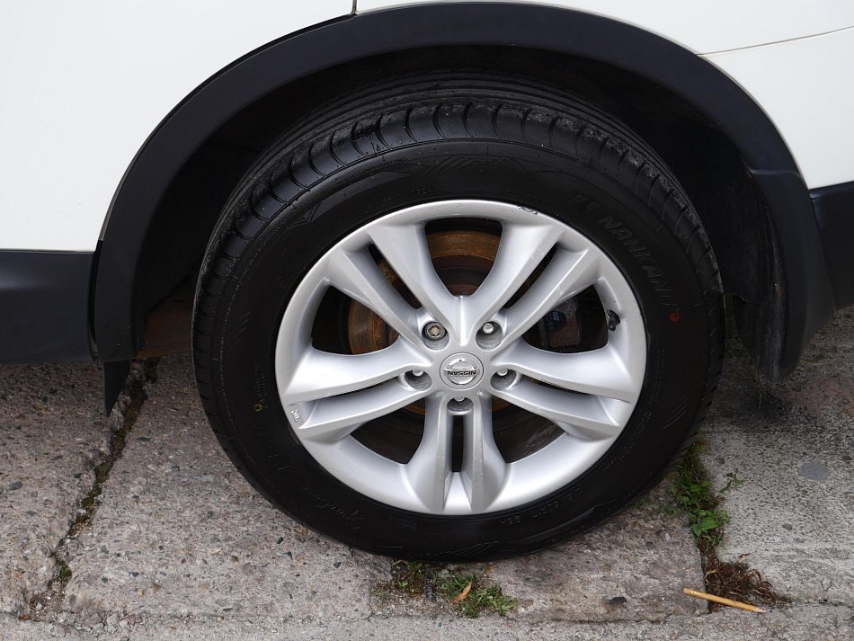 Nissan Qashqai 1.6 i 