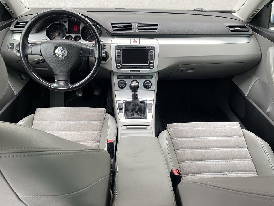 Volkswagen Passat 2.0 TDi Highline