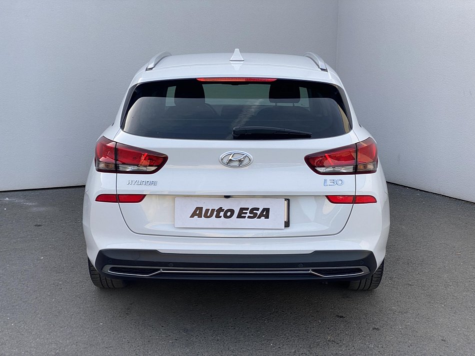 Hyundai I30 1.5 DPi Smart