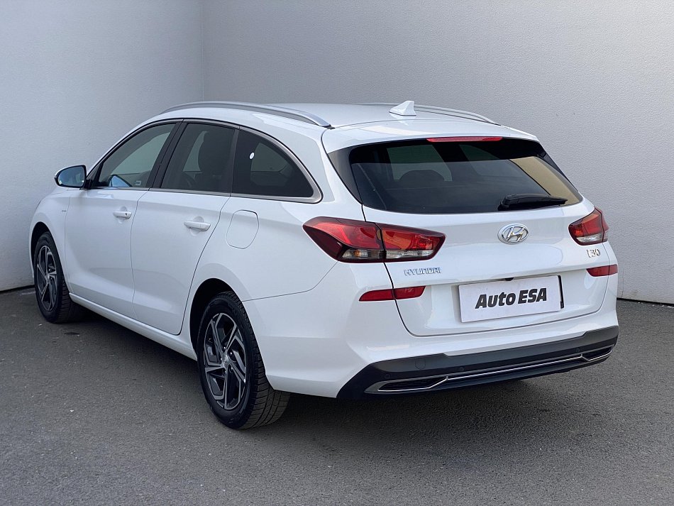 Hyundai I30 1.5 DPi Smart