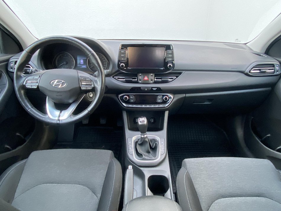Hyundai I30 1.5 DPi Smart