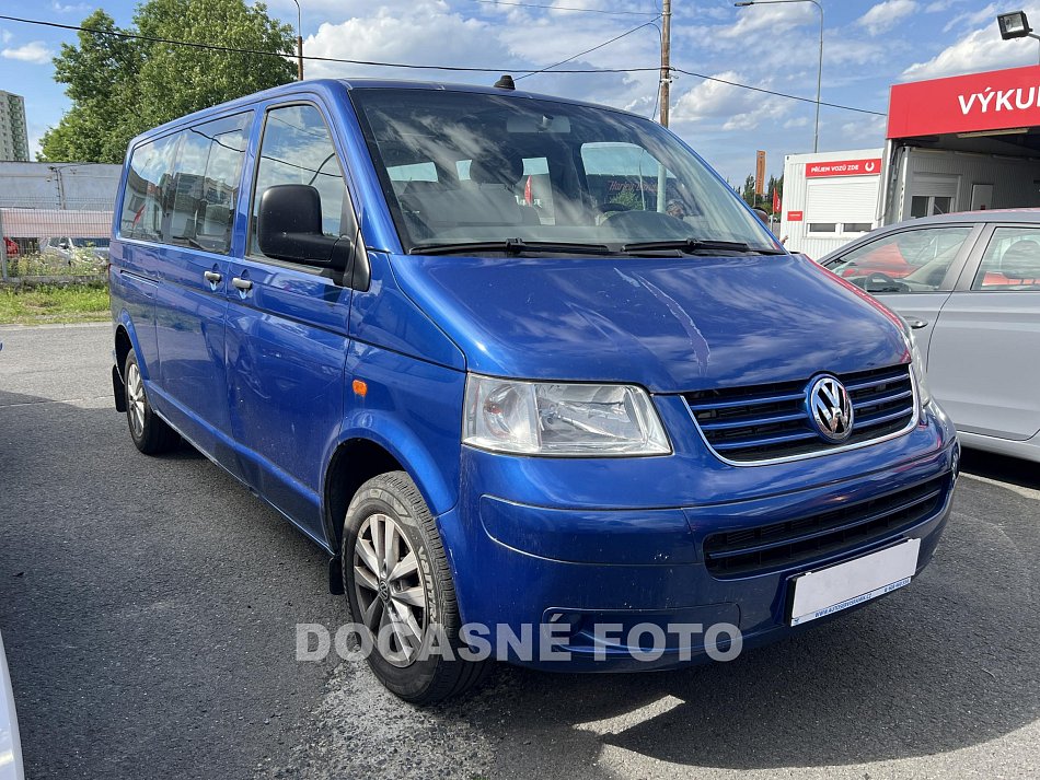 Volkswagen Caravelle 2.5TDi  L2 8míst