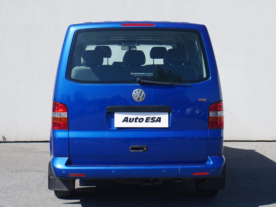 Volkswagen Caravelle 2.5TDi  L2 8míst