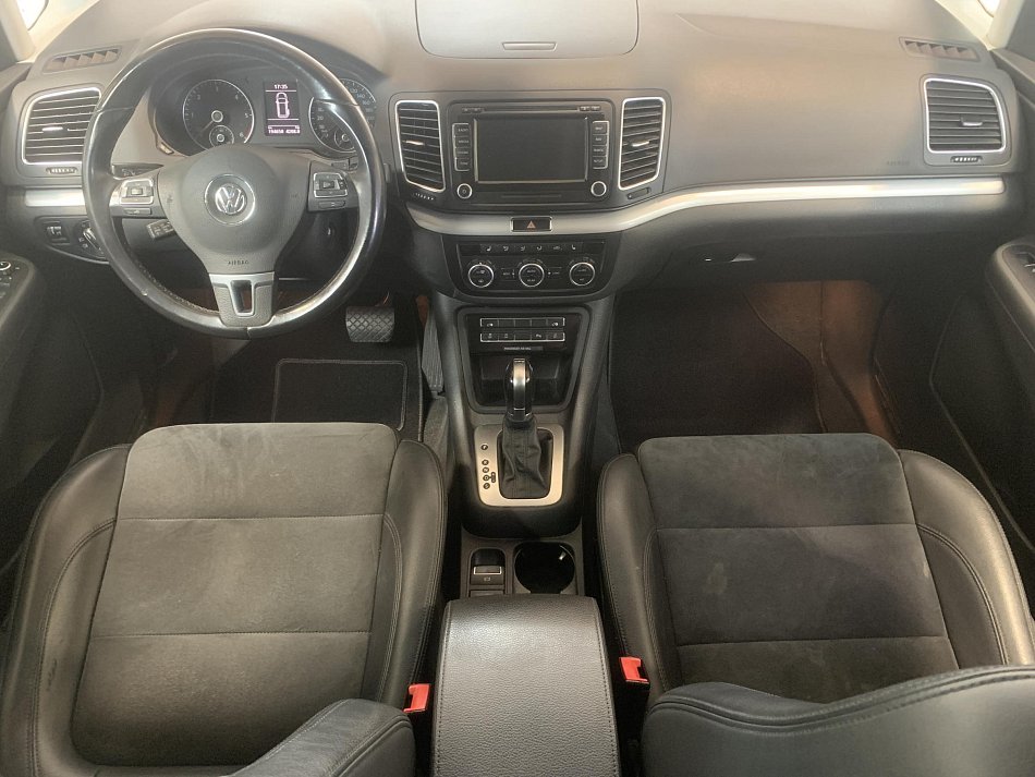 Volkswagen Sharan 2.0 TDi Highline
