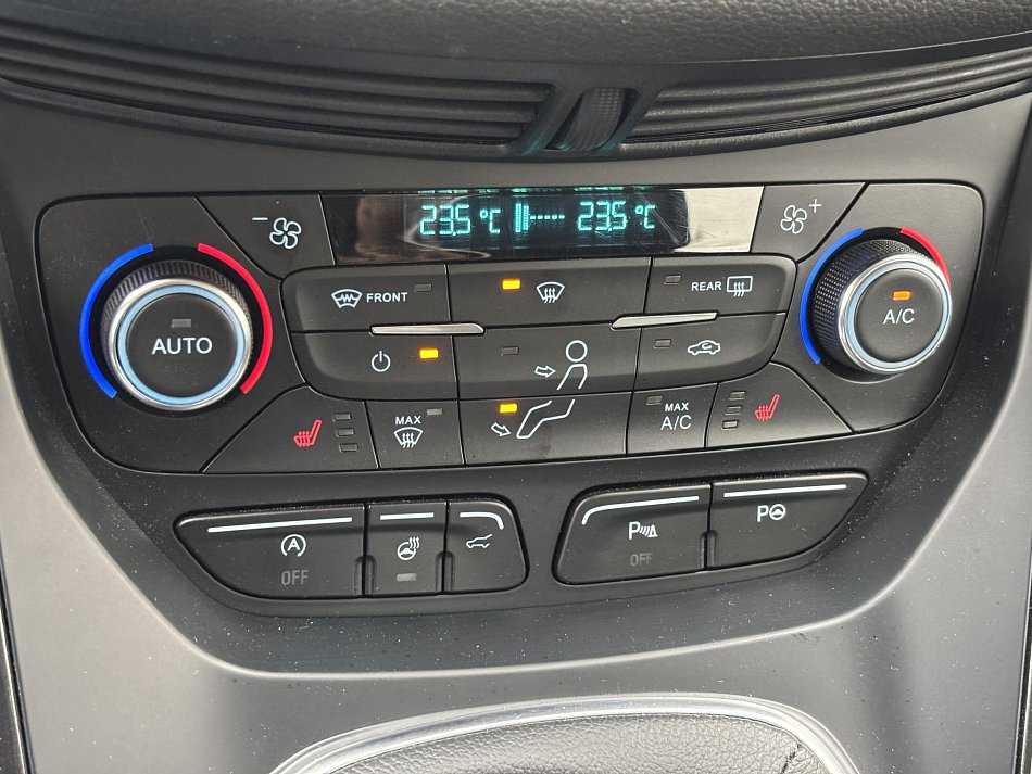 Ford Kuga 1.5 EB Titanium