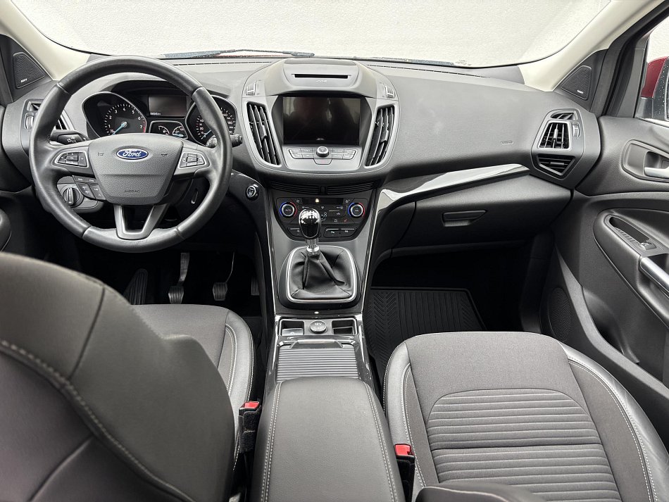 Ford Kuga 1.5 EB Titanium