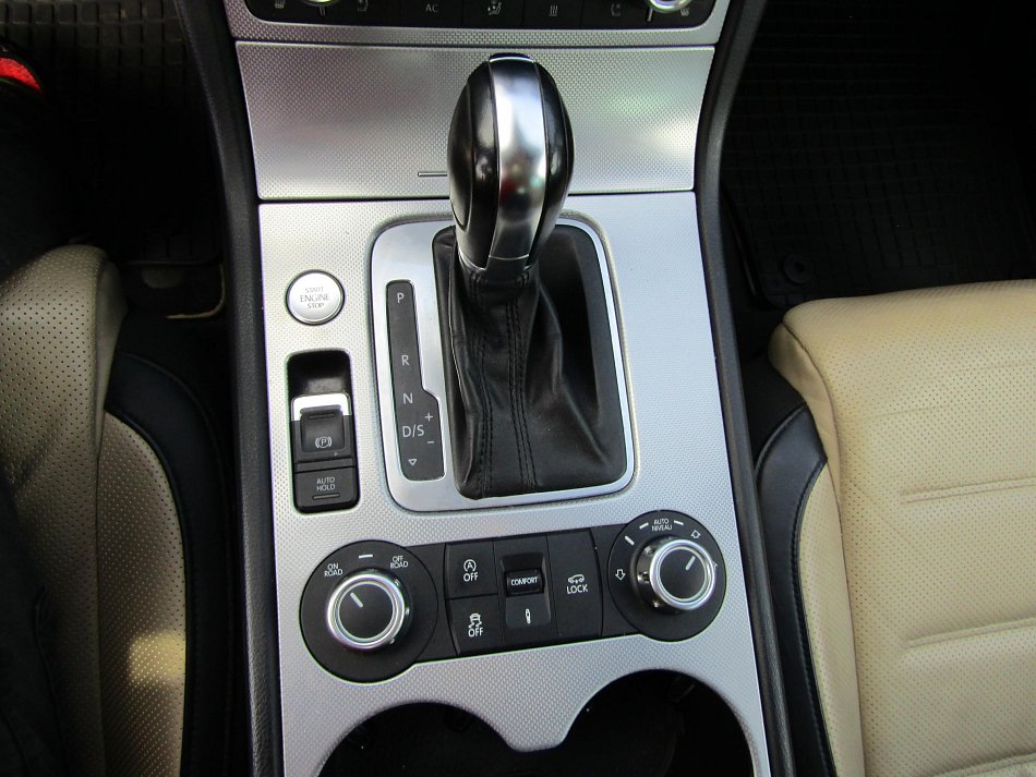 Volkswagen Touareg 3.0TDi  4x4