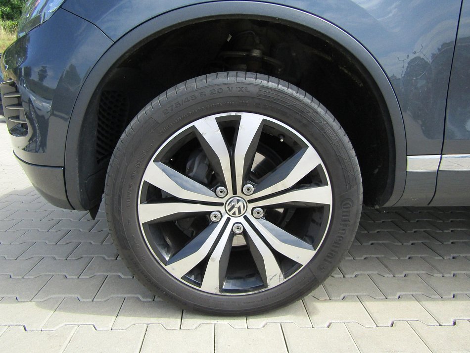Volkswagen Touareg 3.0TDi  4x4