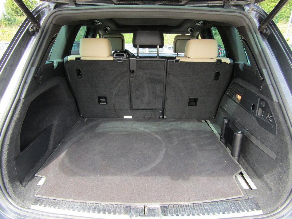 Volkswagen Touareg 3.0TDi  4x4
