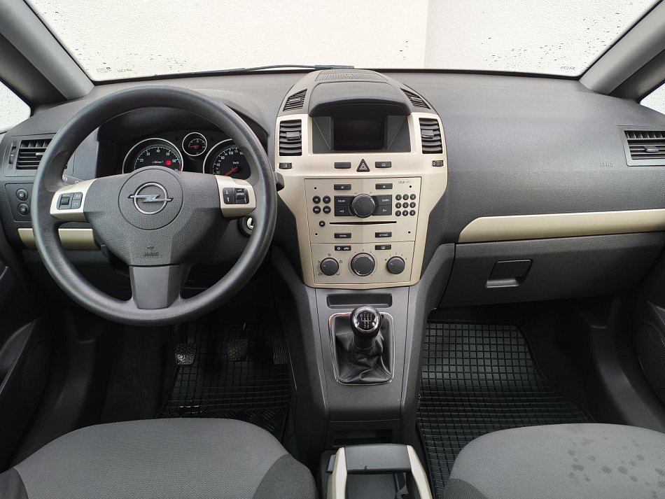 Opel Zafira 1.6 i  7míst